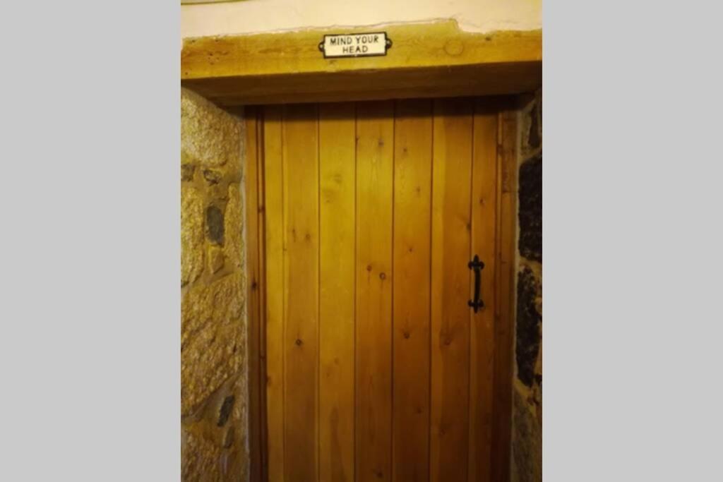 Farm Accommodation - The Lizard Peninsula, Cornwall Helston Dış mekan fotoğraf
